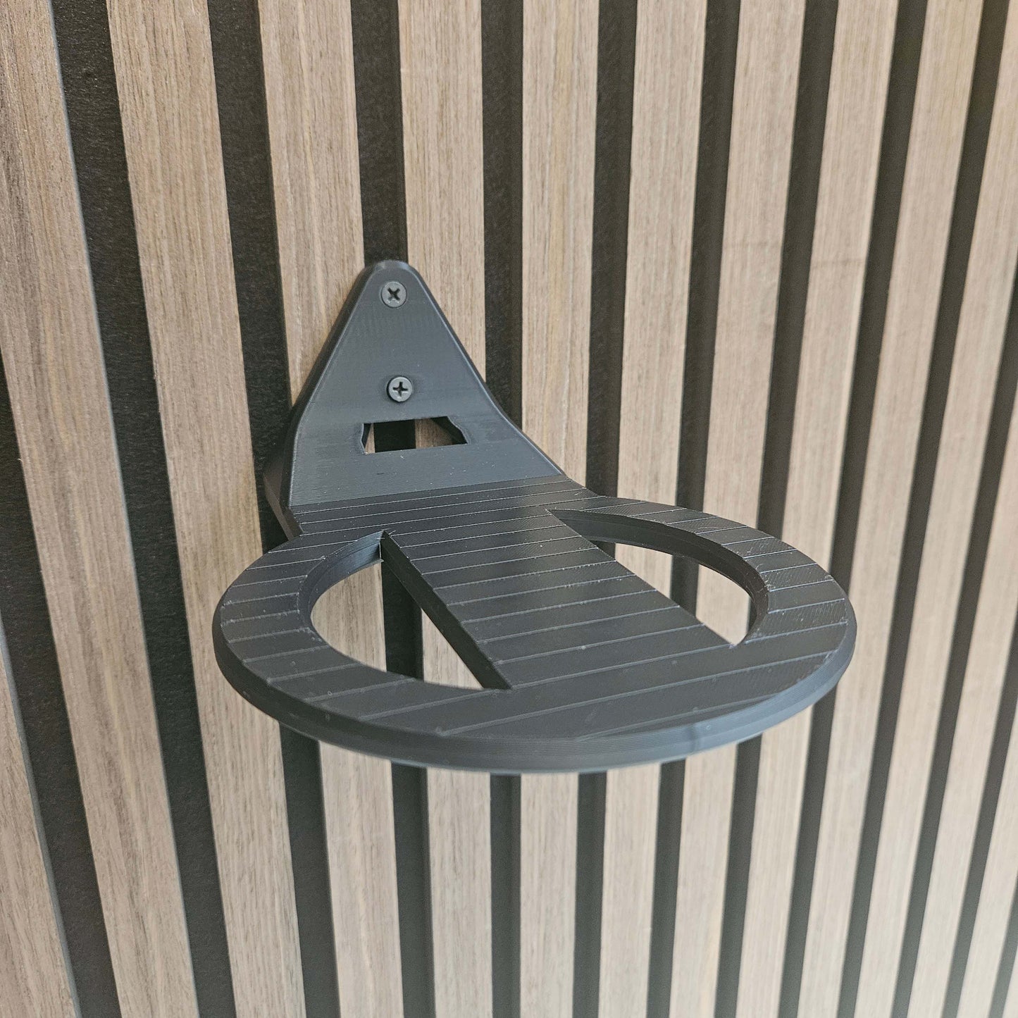 Wandhalter passend für Echo Studio "SLIM LINE" auch für Akustikpaneele